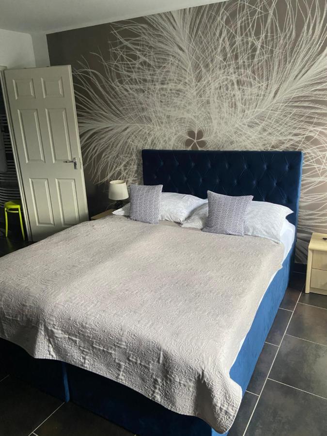 Appartement Senorita à Miskolc Extérieur photo