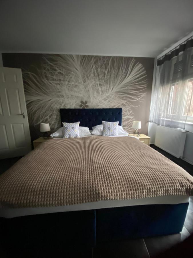 Appartement Senorita à Miskolc Extérieur photo